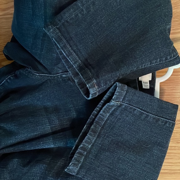 Torrid Boyfriend jeans like new - Picture 5 of 5